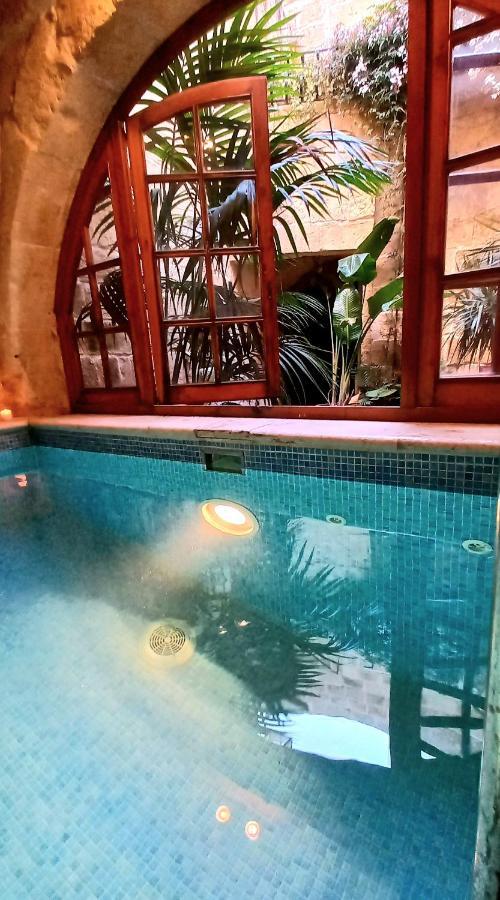 Il Mithna With Indoor Heated Jacuzzi Pool Villa *
